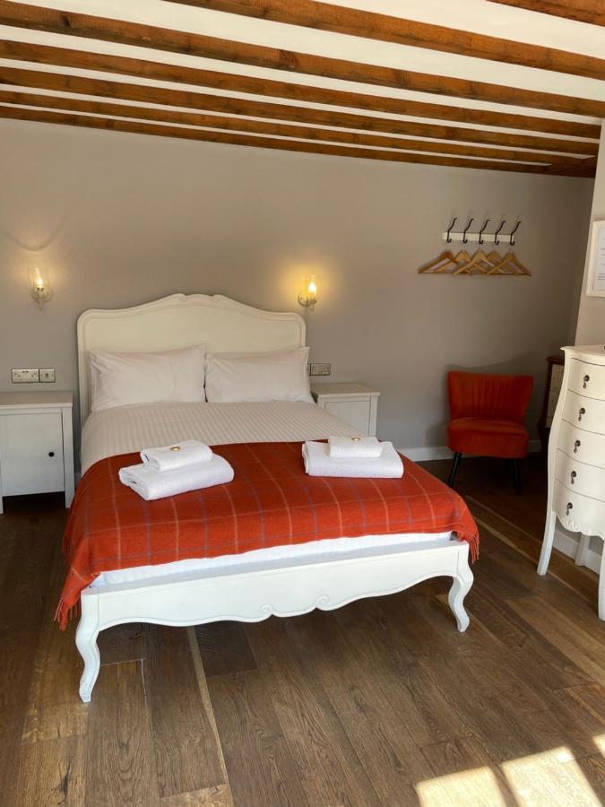 The Queen Matilda Country Rooms Avening Exterior foto
